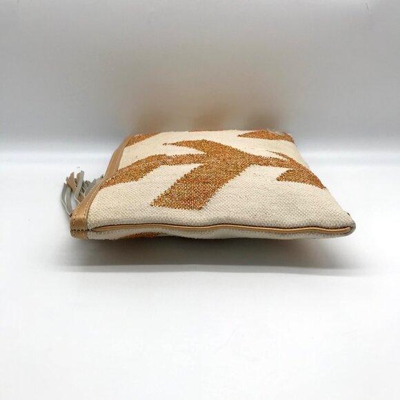 WKND WYFR Multi-Color Birds Of A Feather Clutch - Picture 3 of 10